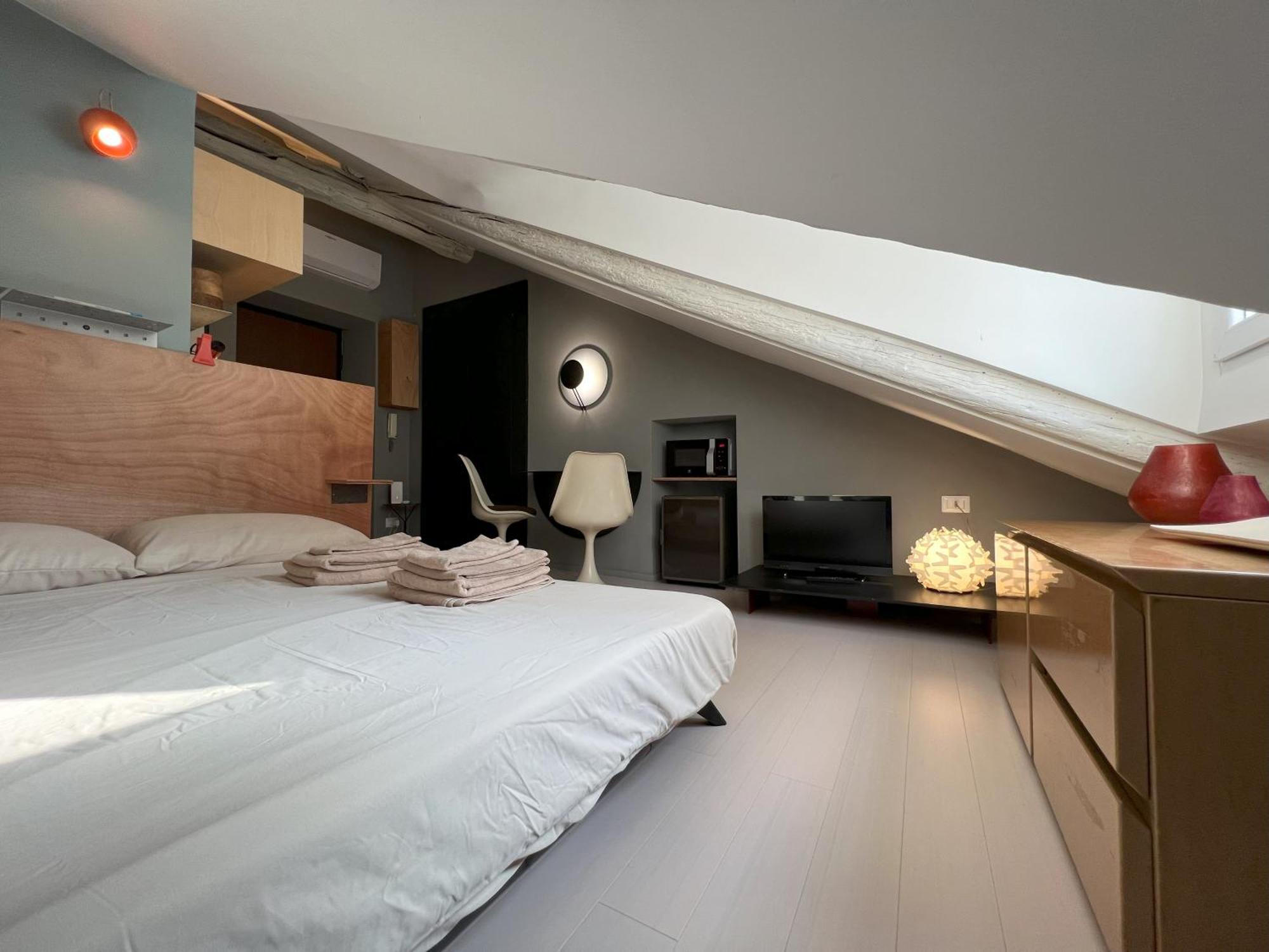 Provana5 - Design Apartments In Турин Экстерьер фото